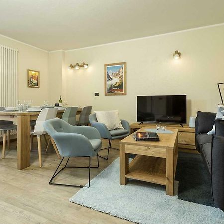 Apartment Ensa - Alpes Travel - Central Chamonix - Sleeps 4 Dış mekan fotoğraf